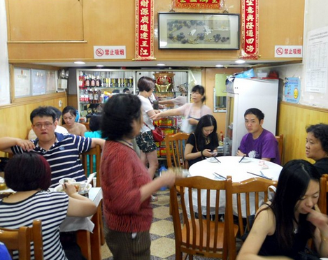【借鑒】看笨老板如何將餐廳做火又做死！