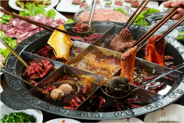 黃門(mén)老灶火鍋艾潔：我不是生意人，只是一個(gè)地道的吃貨|餐飲界
