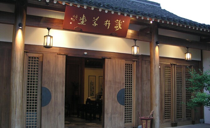 開一家真正的土菜館，可能比西餐廳還難