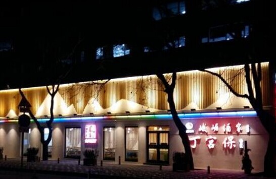 餐飲老字號推”副牌“能否敵得過快時尚？