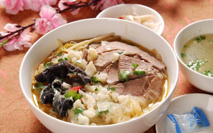 特色美食被“標準化”背后的思考：同質化問題怎么破？