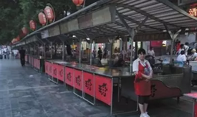 北京繁華商業(yè)區(qū)擠滿外地餐飲，老北京小吃全面萎縮|餐飲界