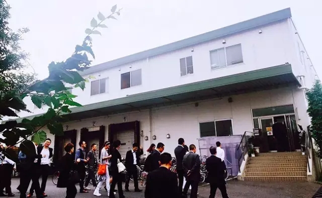 從日本回來，我為什么攔著你別跳中央廚房這個坑|餐飲界