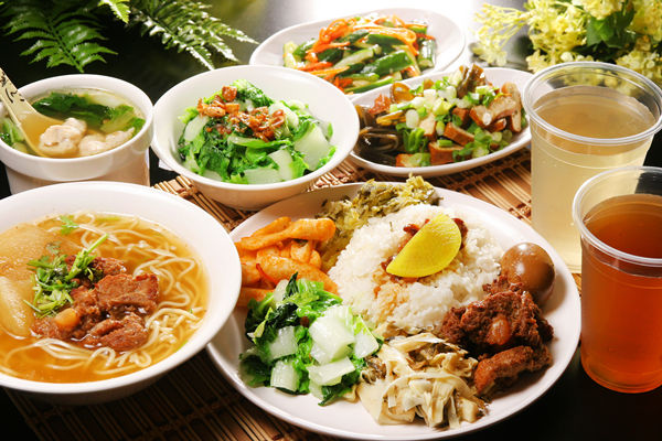 生意不好，到競(jìng)爭(zhēng)對(duì)手的飯店去吃飯就能解決嗎？|餐飲界