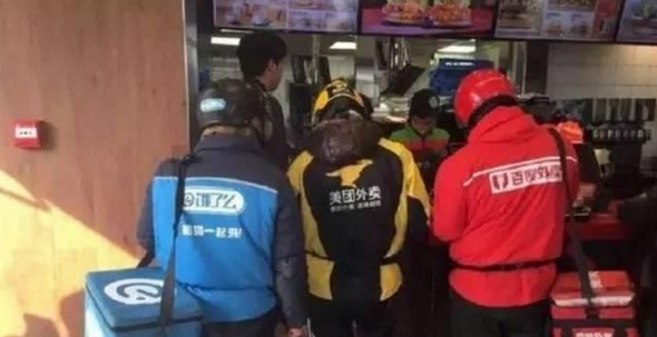外賣三巨頭混亂廝殺，百度或有掉隊(duì)可能！