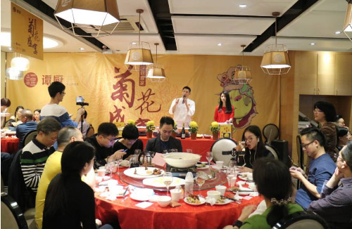 譚廚首屆“菊花盛宴”圓滿結(jié)束，引來(lái)數(shù)萬(wàn)粉絲圍觀直播！|餐飲界