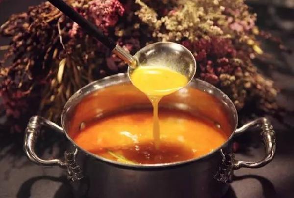 火鍋店這么多，她的自創(chuàng)品牌憑什么就能一炮而紅？|餐飲界