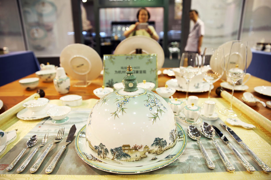從燒錢玩高端變成走心搞文創(chuàng)，訂制餐具成業(yè)界新趨勢