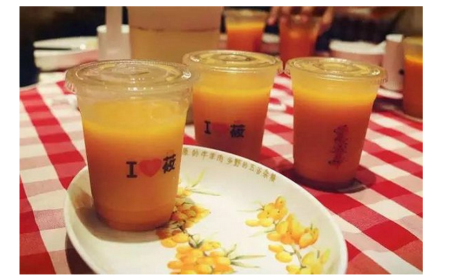 他們推了款國(guó)臺(tái)味的雞尾酒 餐飲企業(yè)的飲品還可以這么玩？|餐飲界