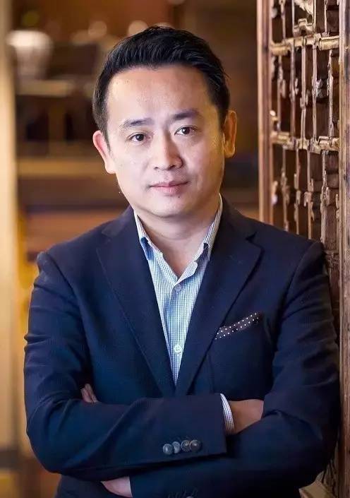 他在海外開創(chuàng)中餐米其林先河，如今要回國打造精致餐飲帝國！
