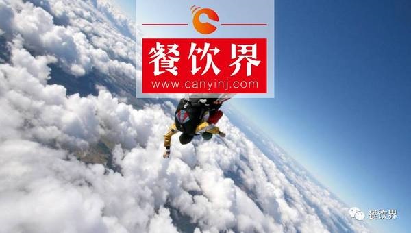 5秒出餐，3個(gè)月打造成區(qū)域外賣市場(chǎng)NO.1，年?duì)I業(yè)額破億，這家龍蝦飯外賣品牌憑什么？