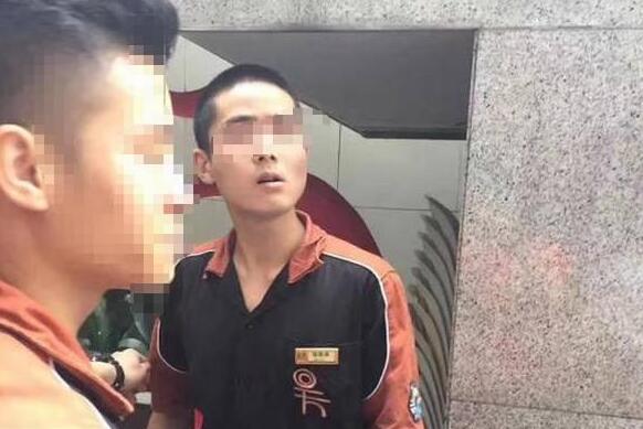 顧客催拿餐牌被服務(wù)員打？餐廳做到這樣才不會(huì)被投訴