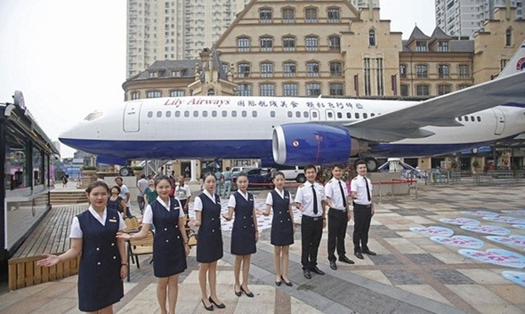 武漢最牛的飛機餐廳，300元可享受各國頭等艙餐飲和專業(yè)的空姐服務(wù)