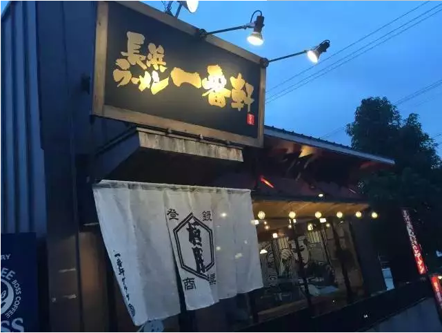 這家小店靠這6個秘訣，30個座位日流水2萬|餐飲界