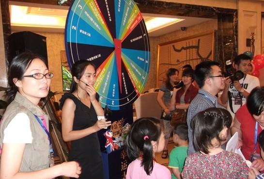 從比基尼女郎、斯巴達(dá)勇士到接吻、比xiong，餐廳營(yíng)銷正在發(fā)生怎樣的轉(zhuǎn)變？