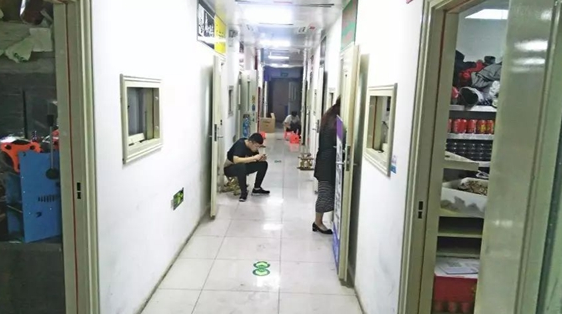 感謝外賣，讓我從失敗的餐飲老板變成月入30萬的“包租公”