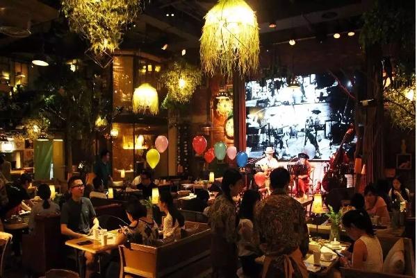 想做到1000+門店，休閑正餐會是突破口嗎？|餐飲界