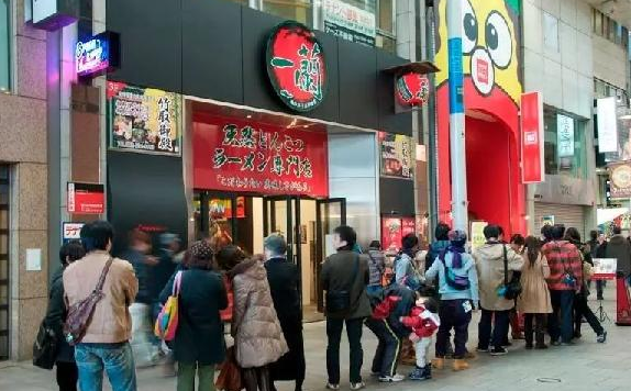 用餐全程無需交流，一蘭拉面如何治愈“一人食”顧客