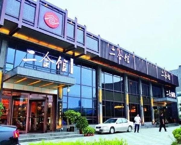 強(qiáng)悍的餐飲業(yè)“師徒制”：看看海底撈、喜家德們?nèi)绾芜M(jìn)行人才“傳幫帶”！
