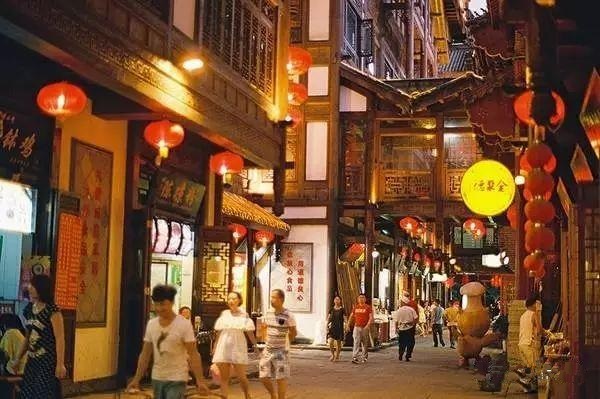 開業(yè)不久虧損50萬，美食街選址的那些坑！