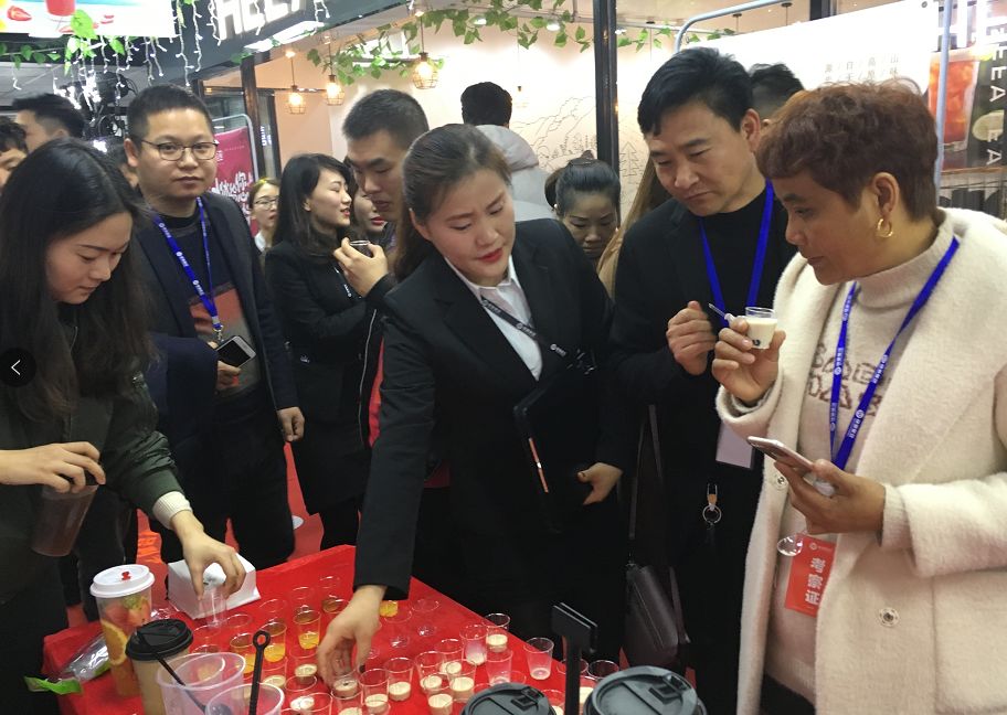 一夜之間火爆全國(guó)的烏龍煎，究竟做對(duì)了啥？