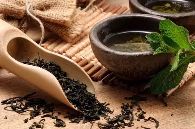 茶飲市場(chǎng)進(jìn)入白刃戰(zhàn)，晉朝黑龍茶強(qiáng)勢(shì)突圍靠這4點(diǎn)！