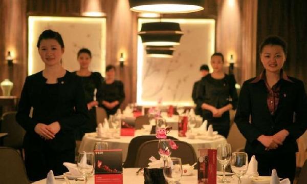 員工就活該吃回鍋油？俏江南不倒閉誰倒閉？|餐飲界