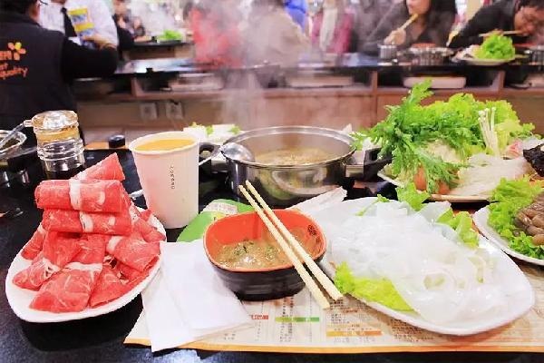 ?呷哺呷哺“食品CEO”涉嫌嚴(yán)重違紀(jì)，被勸退！