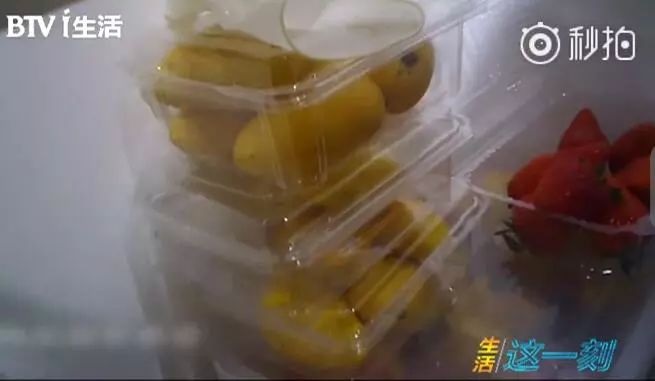 觸目驚心！記者臥底網(wǎng)紅店，你愛喝的這些飲料，連店員都覺得惡心