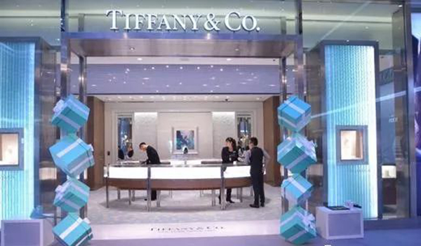 從時尚到過時，Tiffany藍(lán)是這樣一步步被餐飲人用廢的！|餐飲界
