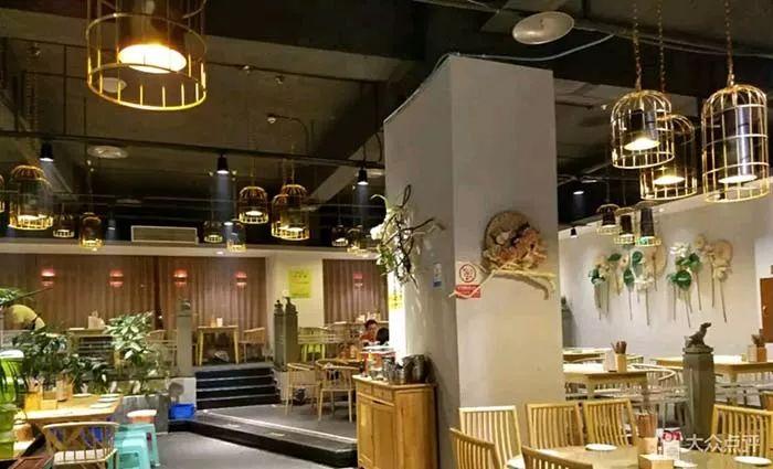 一年關(guān)店4萬(wàn)家，萬(wàn)人迷的川菜怎么就成了萬(wàn)人敵？