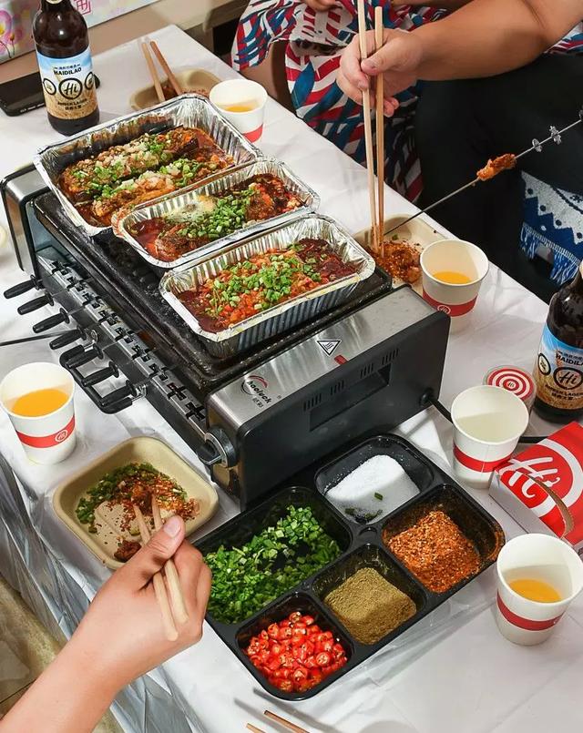 海底撈開(kāi)始做燒烤外賣，你怎么看？