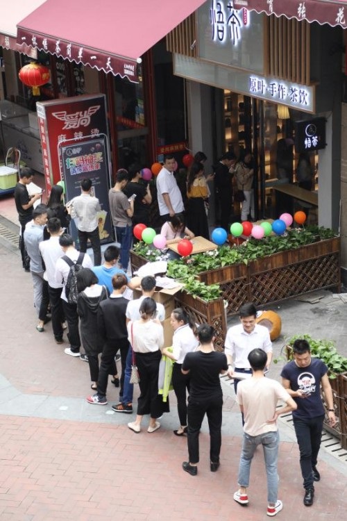 揭秘悟茶半年1000家店，持續(xù)火爆排隊背后深層次原因