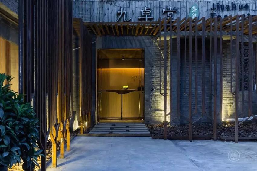 有一種比心，一定要給這家以撞色構(gòu)造的餐廳！