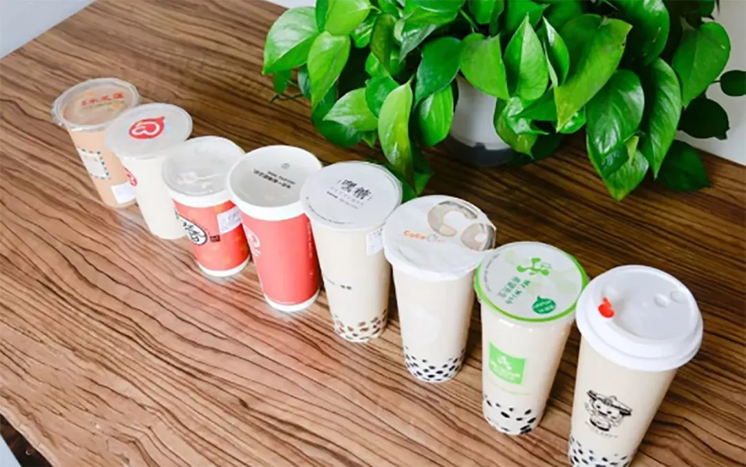 餐飲小白，茶飲加盟到底有多少個(gè)坑在等著你跳！|餐見