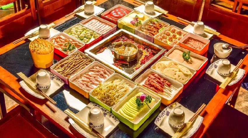 接手了一家火鍋店，過了兩天，我哭了！