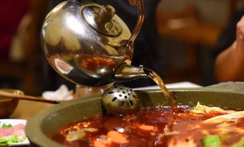 茶飲，火鍋店不可或缺的“主菜”