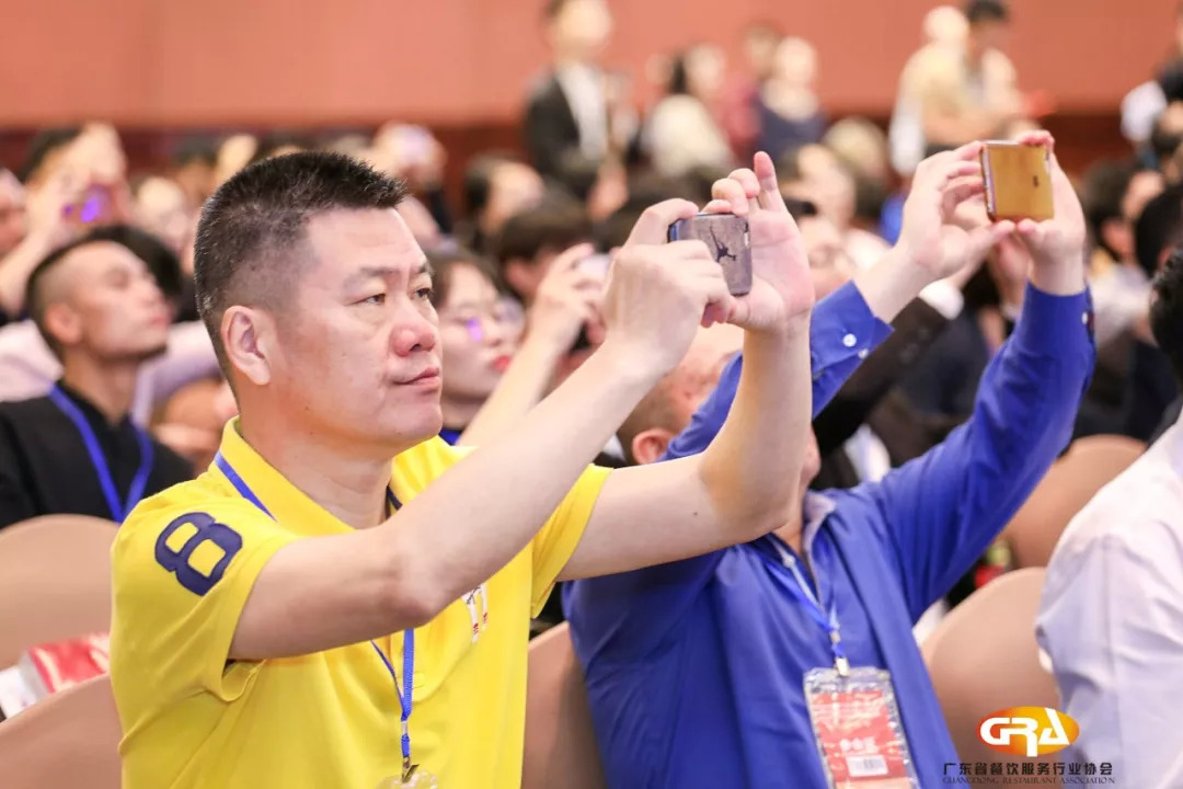 第四屆中國餐飲業(yè)商業(yè)模式論壇圓滿落幕，600位餐飲精英齊聚探討新時期、新餐飲、新模式