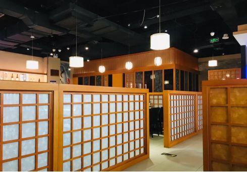 在競爭激烈的日料紅海“屹立不倒”，這家日料老店做對了什么？