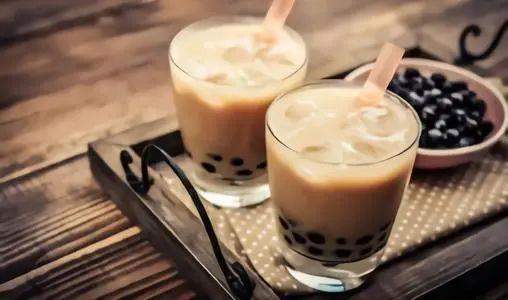 奈雪的茶、喜茶、珍蜜堂全面進擊，疫情后的茶飲市場將誰主沉浮?|餐飲界