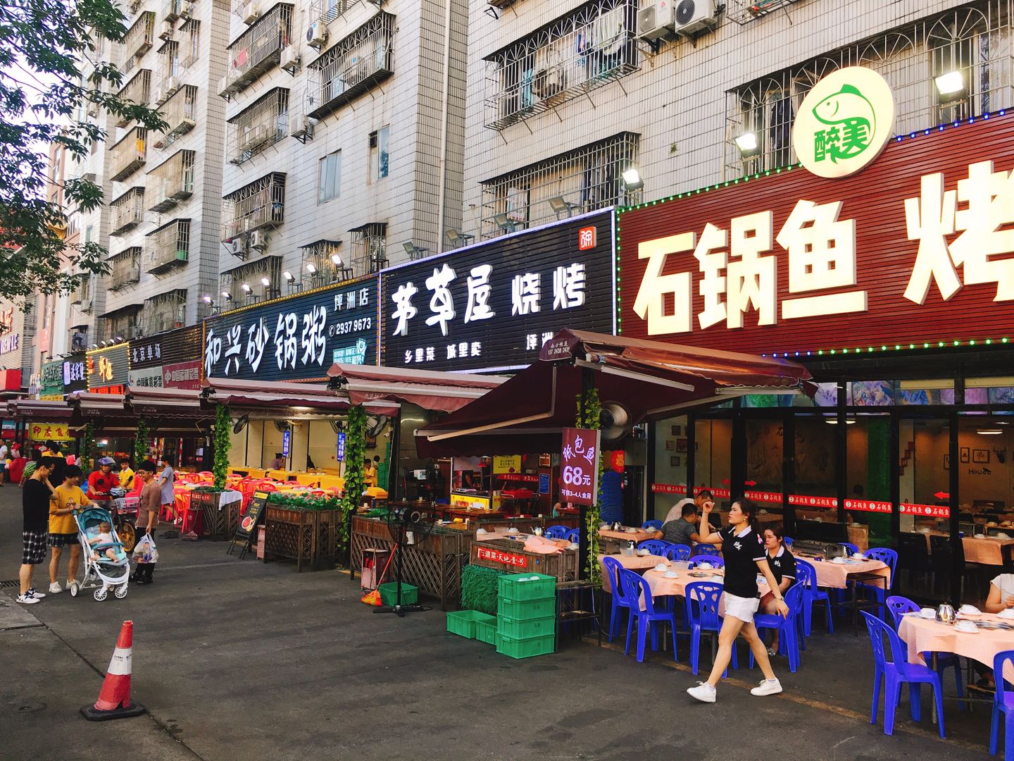 “成癮型”餐飲，正在收割一代年輕人?