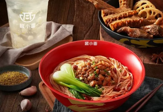 陸正耀“趣小面”106家店估值10億，尋求1億融資，大規(guī)模擴(kuò)張暫緩!