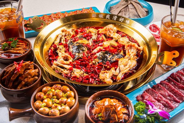 獨(dú)獲“2022年四川名火鍋”獎(jiǎng)，蛙二爺讓食客無法自拔的密匙藏在哪里？