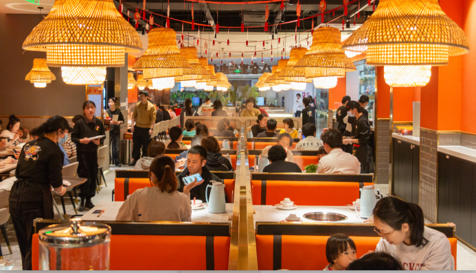 八合里66牛肉火鍋節(jié)出圈，吸引多地網(wǎng)友“組團”喊話開店