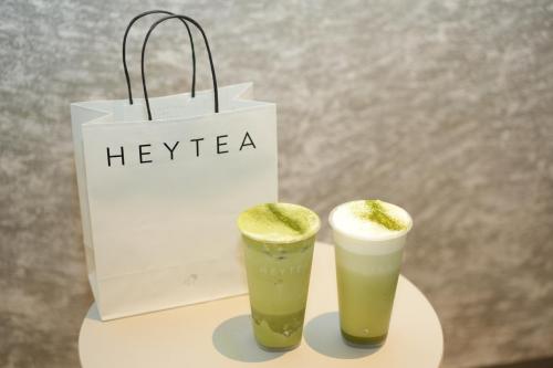 「三倍厚抹」上新一周年，喜茶千目抹茶系列持續(xù)人氣熱銷